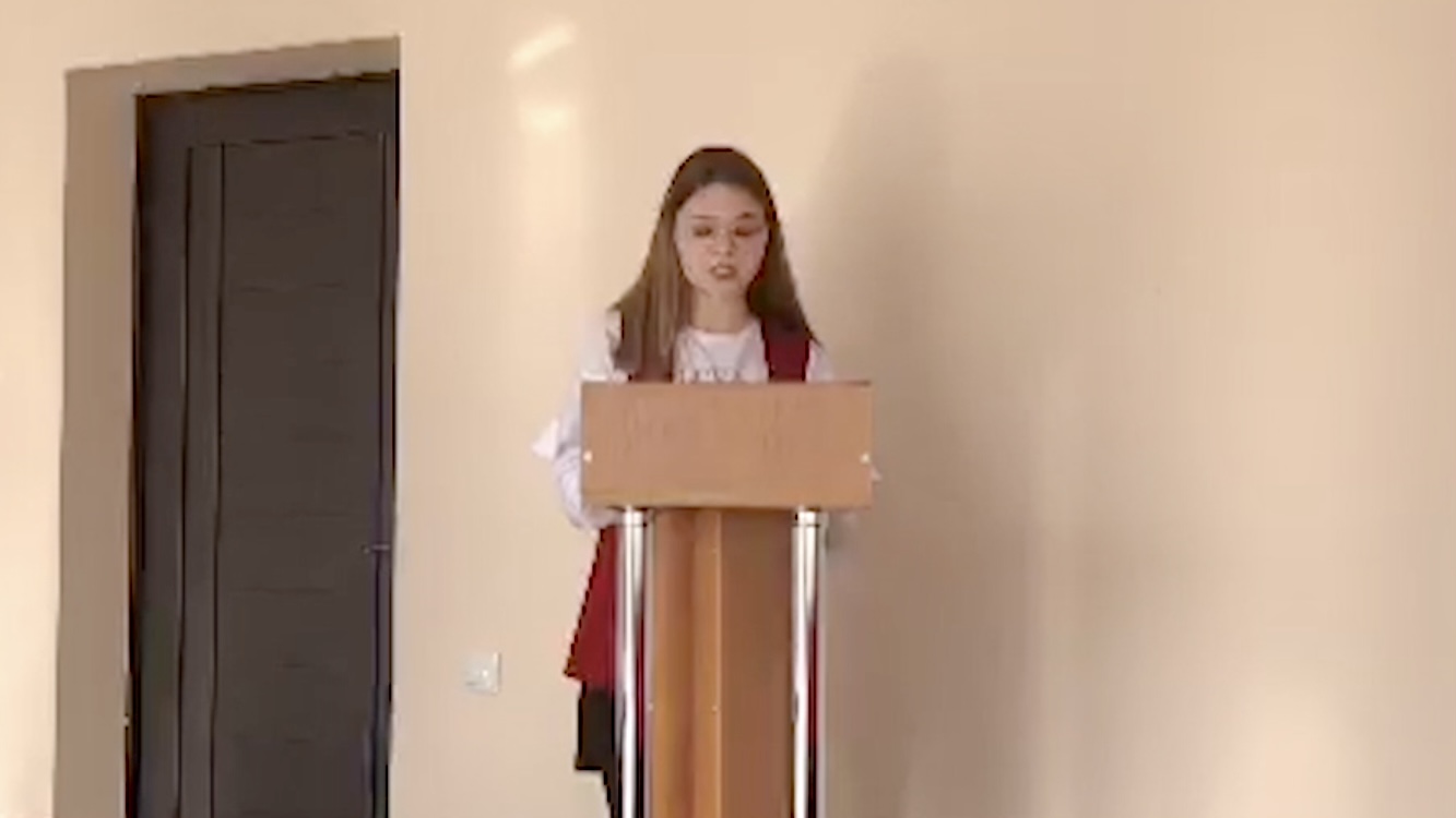 Анастасия Щербакова признана лучшим чтецом среди старшеклассников Ачинского района Красноярского края